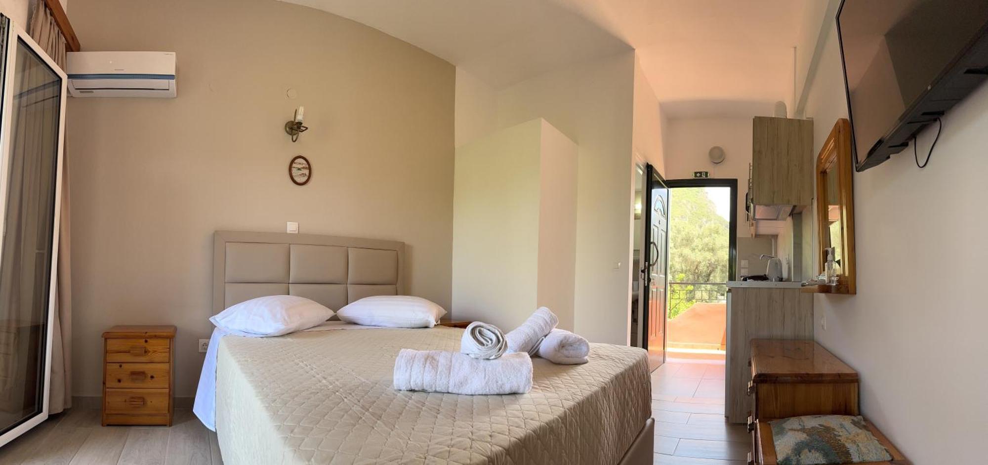 Athina Studios Палеокастрица Екстериор снимка